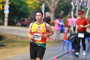 BIB: 42917
                            <button type="button" onclick="openModal(9918412)" class="btn btn-primary btn-sm float-right btn-popup" data-toggle="modal" data-target=".modal-high-quality">
                        <i class="fas fa-shopping-cart"></i> Add to Cart
                    </button>
                                            <button type="button" onclick="isThisMe(9918412, true)" class="btn btn-success btn-sm float-right btn-popup btn-isme hidden" data-toggle="tooltip" data-placement="bottom" title="นี่คือรูปของคุณใช่ไหม คลิกที่นี่เพื่อเอาเข้าอัลบั้ม">
                        <i class="fas fa-plus"></i> Add to album
                    </button>
                    <button type="button" onclick="isThisMe(9918412, false)" class="btn btn-warning btn-sm float-right btn-popup btn-isnotme hidden">
                        <i class="fas fa-ban"></i> Remove from album
                    </button>